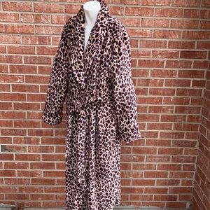 Jones NY Leopard Browntones Fleece Trim Long Robe